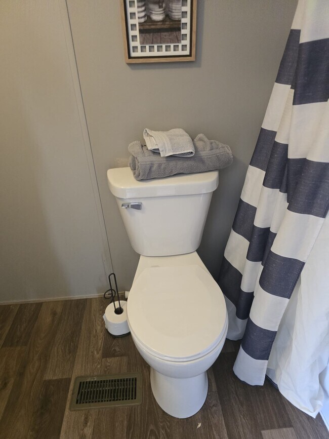 Building Photo - 790 N Broadway St