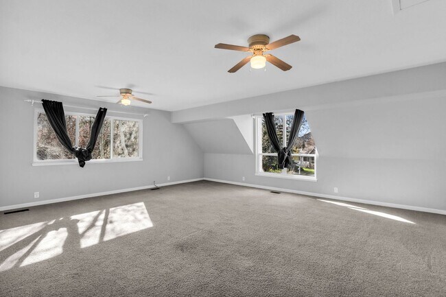 Building Photo - Park Meadows