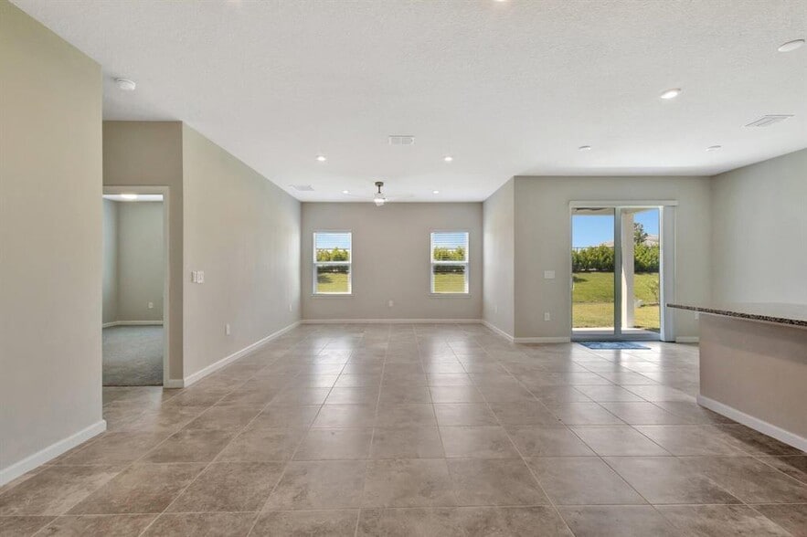 Building Photo - 12639 SW Forli Way