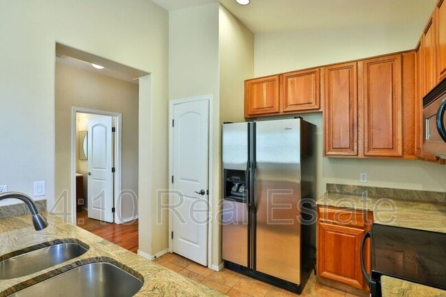 Building Photo - 4175 E Jasper Dr