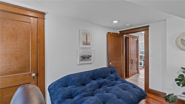 Building Photo - 56 Ruggles Ave
