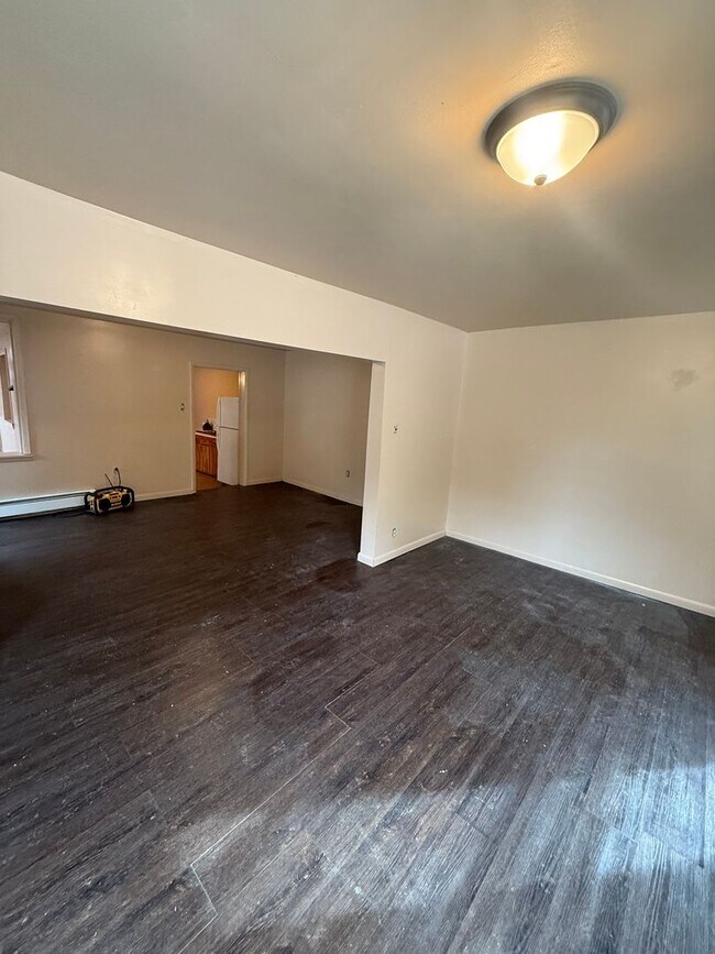 Building Photo - 2 bedroom possibly 3 with oversized Garage/Work Shop in Newville