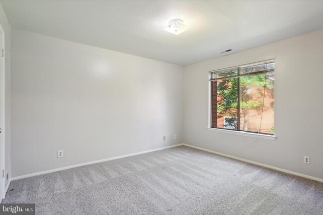 Building Photo - 2611B Auburn Ct