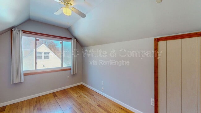 Building Photo - 10 Harkness Dr