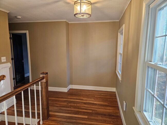 Building Photo - 38 Piscataqua Rd