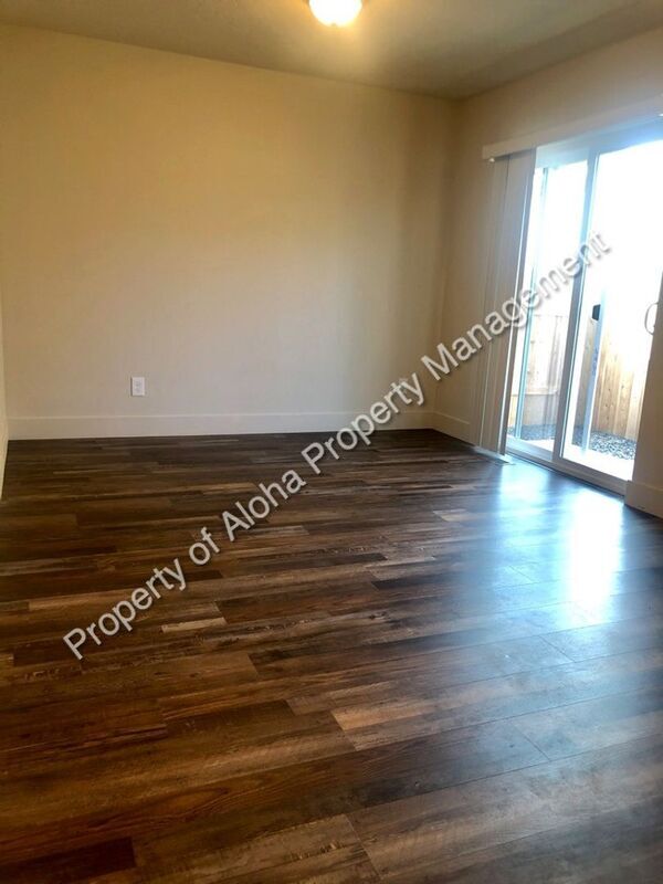 Building Photo - 1026 S Elder St