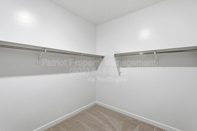 Building Photo - 7404 W Buckhorn Trail