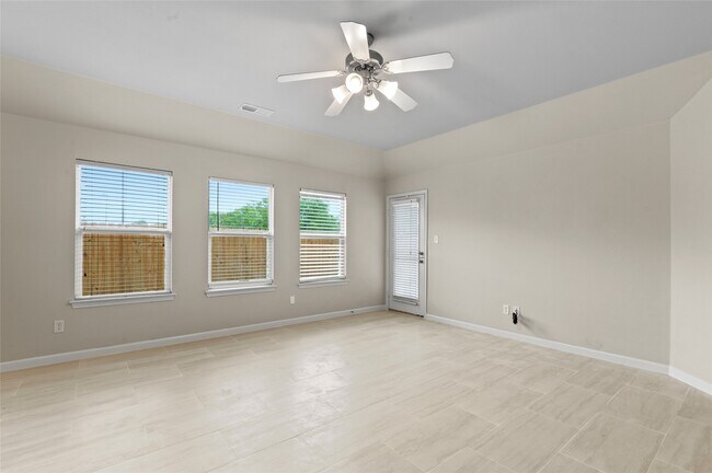 Building Photo - 14703 Briceland Springs Dr