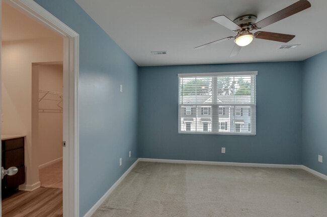 Building Photo - 2935 Winterberry Dr