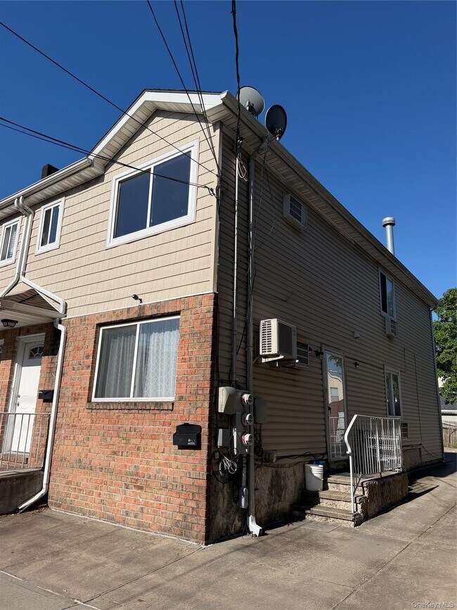 Building Photo - 20-18 121st St