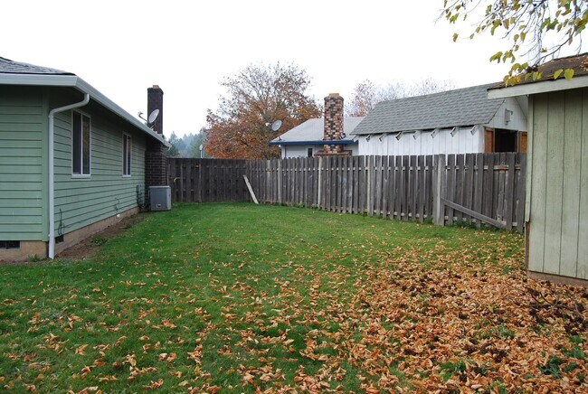 Building Photo - Coming Soon! 3 Bedroom Home Coming Soon McMinnville OR