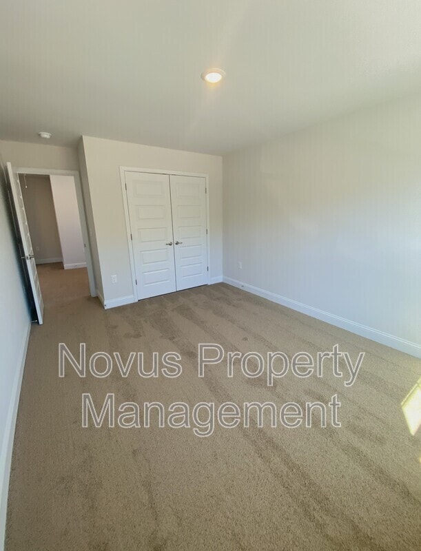 Building Photo - 210 Laney Dr