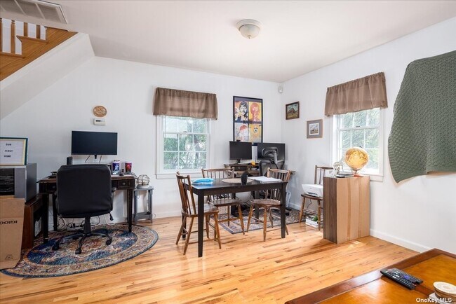 Building Photo - 130 Taft Ave