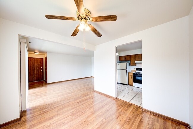 Building Photo - 15706 Peggy Ln