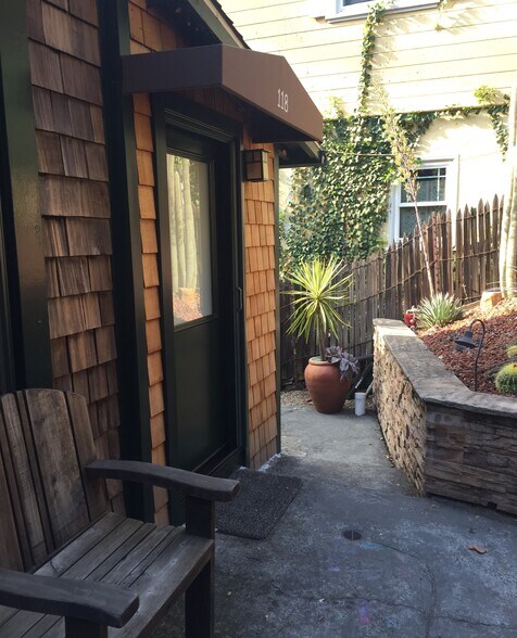 Building Photo - 118 Taylor Dr