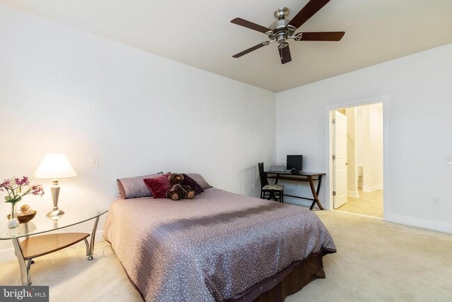 Building Photo - 2903 Bleeker St