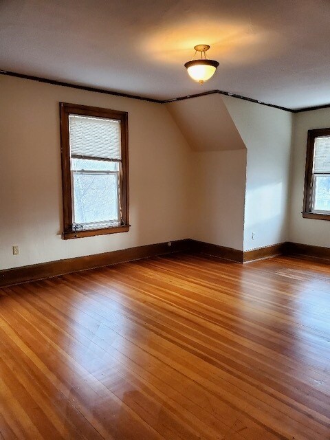 Building Photo - 340 Highland St