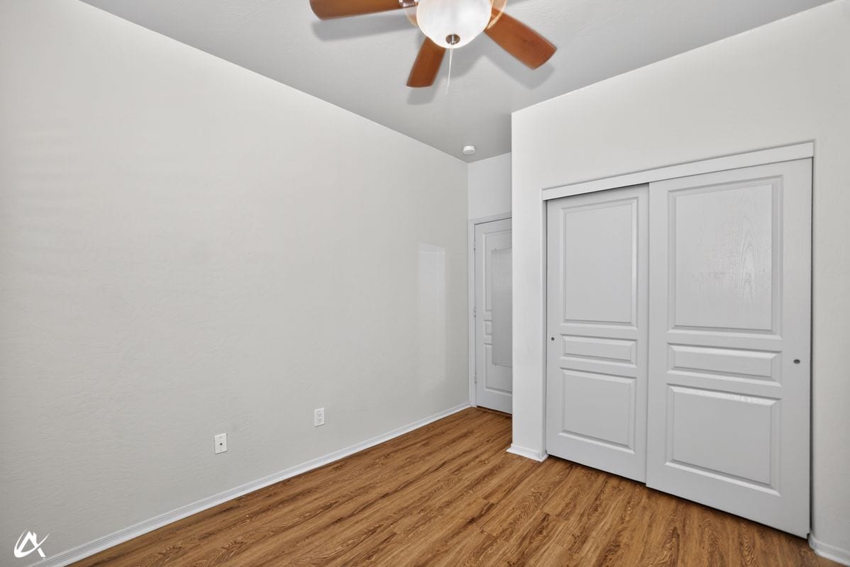 Building Photo - 2523 S 41st Ave