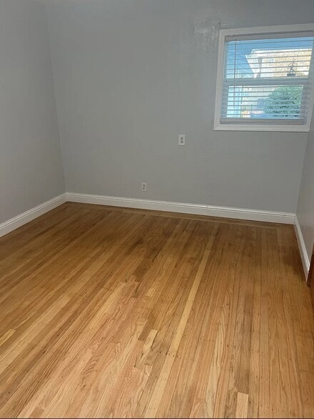 Building Photo - 2285 Pulgas Ave