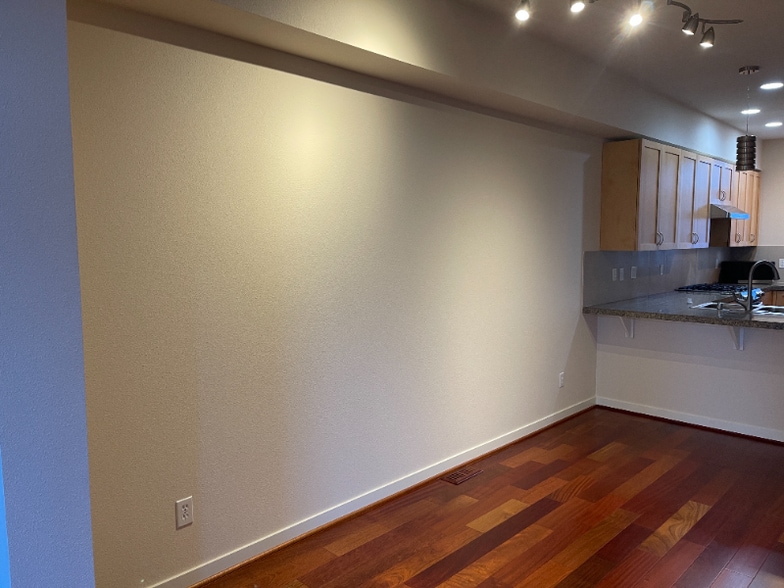 Building Photo - 2233 NW Hidden Ln