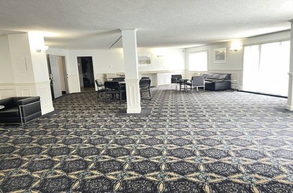 Building Photo - 131 Coolidge Ave