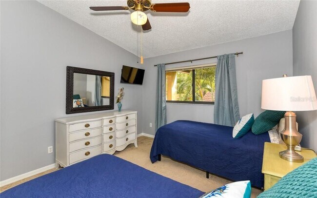Building Photo - 5652 Ashton Lake Dr