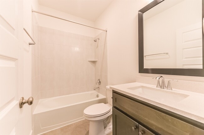 Building Photo - 10916 Keaton Landing Dr