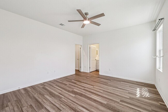 Building Photo - 191 Light Timber Rd