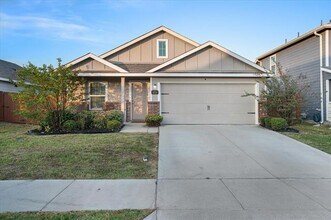 Building Photo - 2918 Acacia Dr