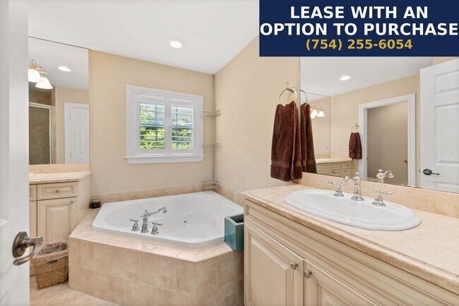 Building Photo - 423 SW 16th St