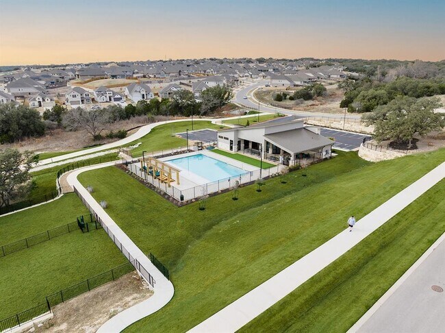 Building Photo - 2117 Prairie Oaks Dr