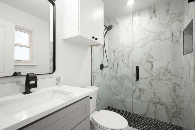 Building Photo - 9717 Anderson Village Dr