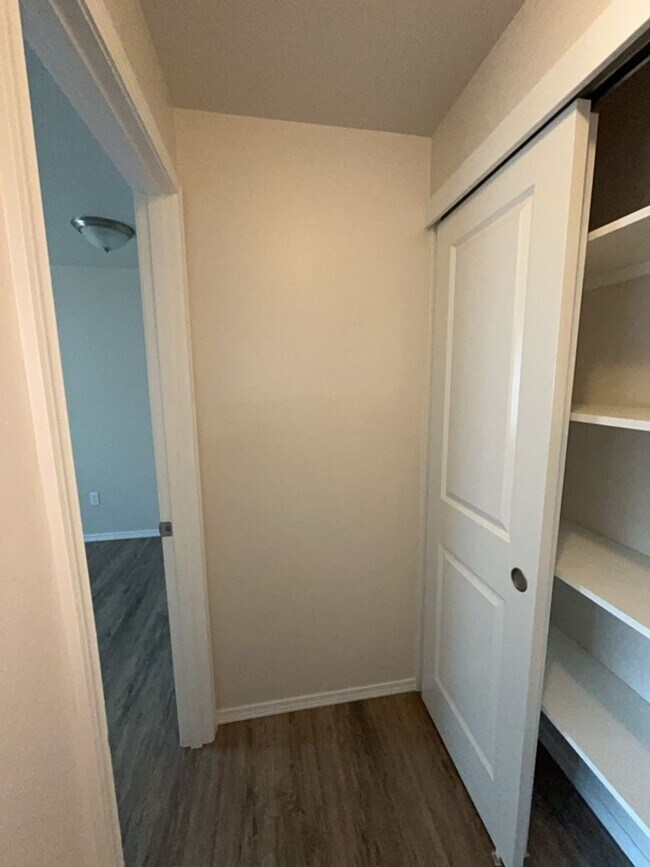 Building Photo - 2319 Wilson Ave