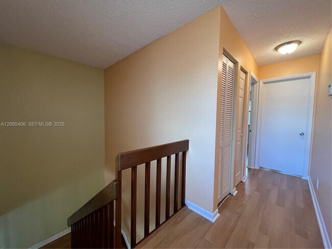 Building Photo - 5170 Tennis Ln