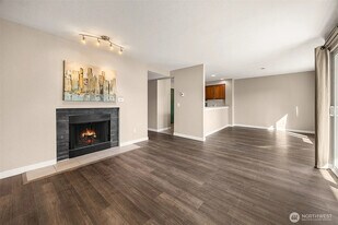 Building Photo - 1311 12th Ave S