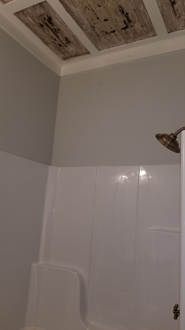 Building Photo - 503 Main St S