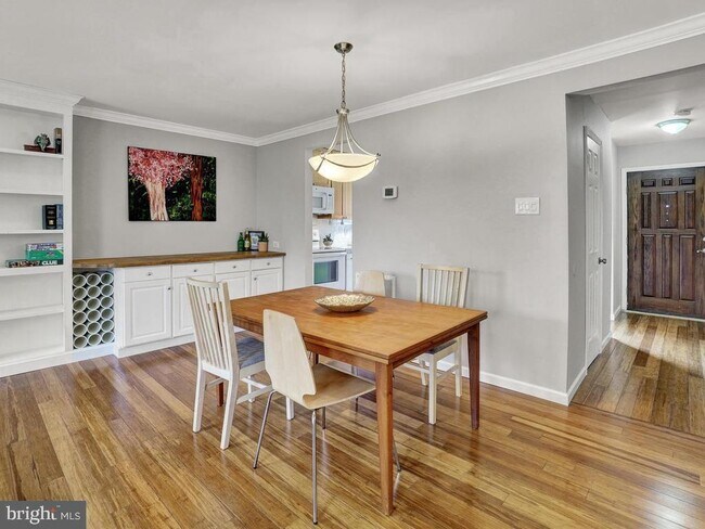 Building Photo - 94 Blueridge Ct