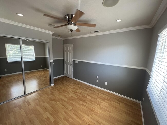 Building Photo - 1176 Saratoga Ct