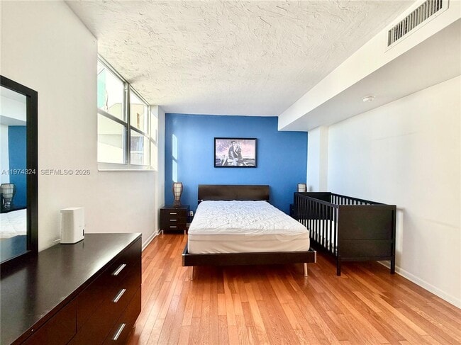 Building Photo - 3001 S Ocean Dr