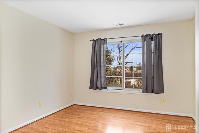 Building Photo - 734 Waterford Dr