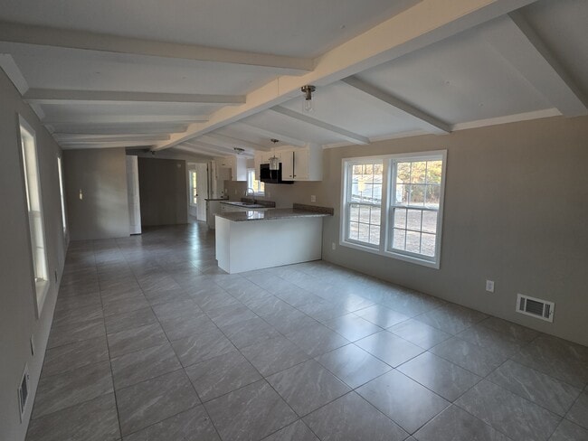 Building Photo - 126 Buckeye Ct