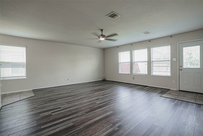 Building Photo - 3050 Thicket Path Way