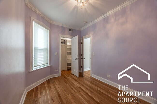 Building Photo - 3055 N Kimball Ave