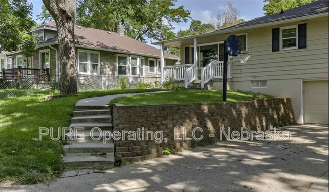Building Photo - 7764 Maywood St