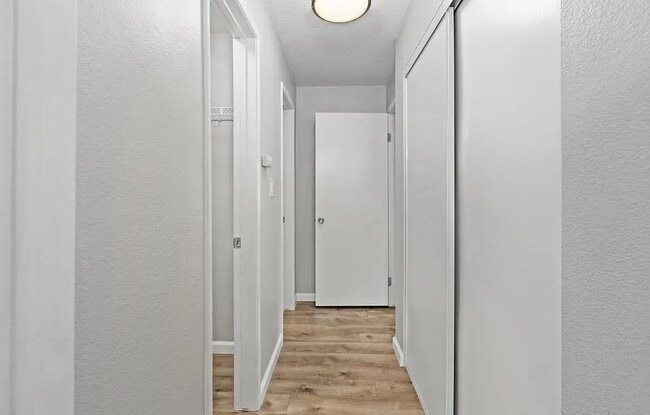 Building Photo - 7565 Charmant Dr