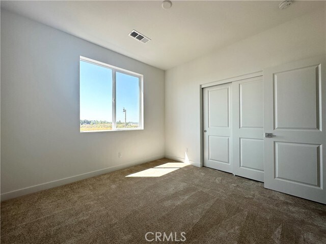 Building Photo - 322 Tank