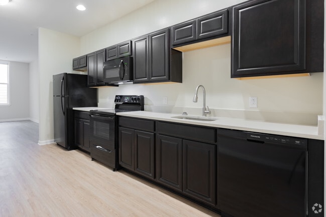Interior Photo - Howard Row