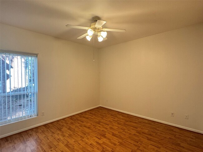 Building Photo - 6500 Harbor Town Dr