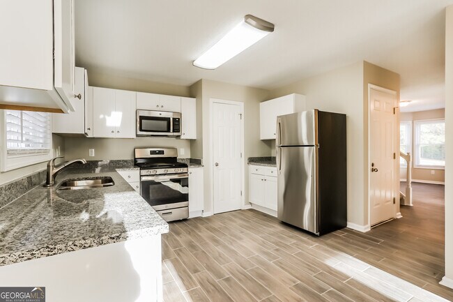 Building Photo - 3100 Rome Ct SW