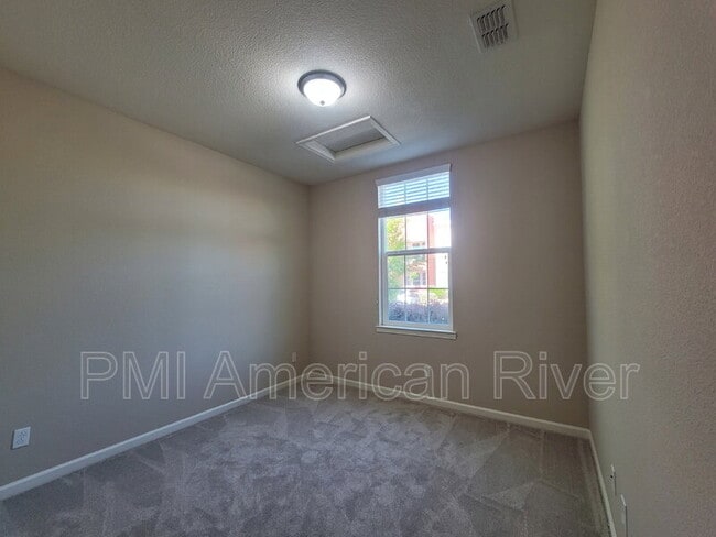 Building Photo - 2356 Wharton Ln